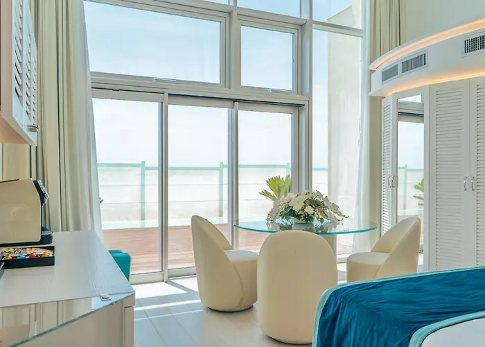 New Bussola - Suites&Beach Club Cagliari Poetto